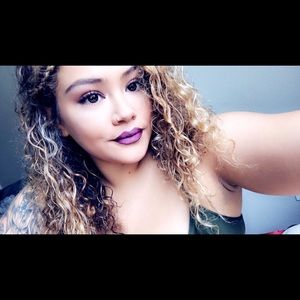 Meet your Posher, Rayna